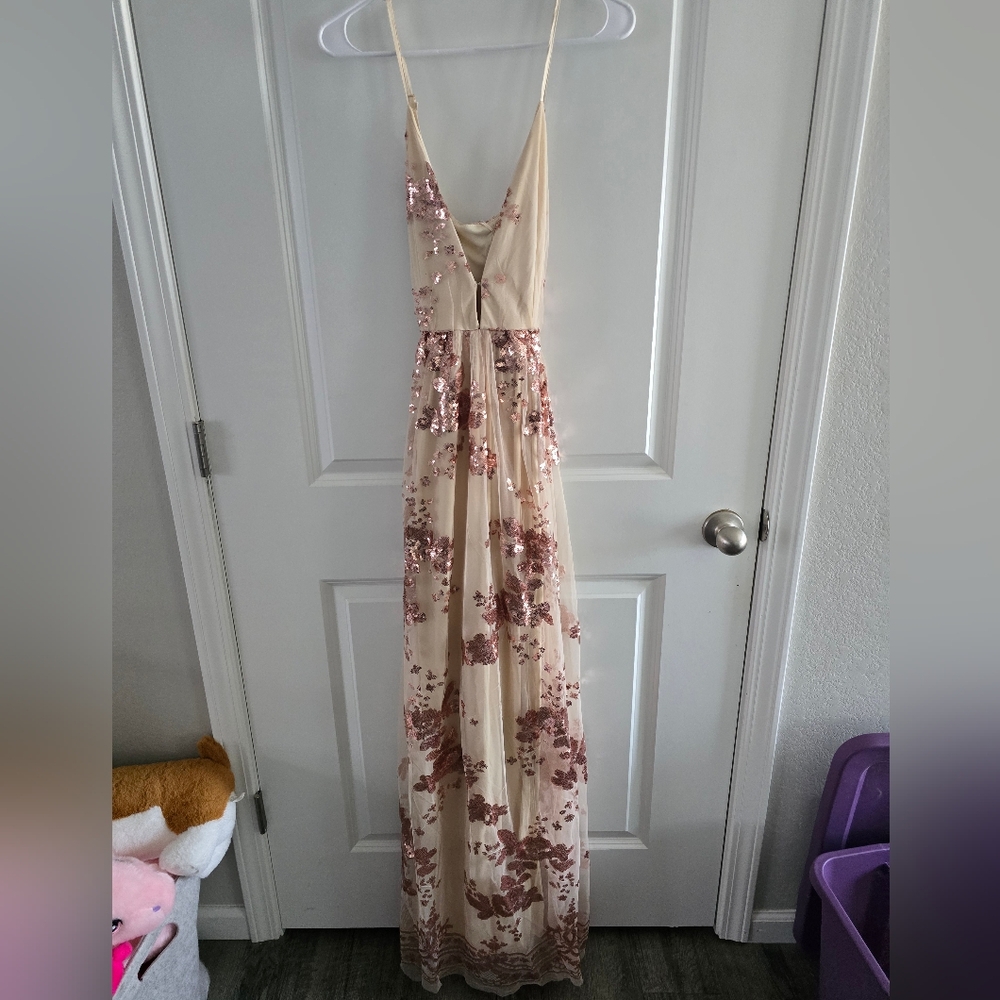 Chic Sequin Maxi Dress in Cream and Pink